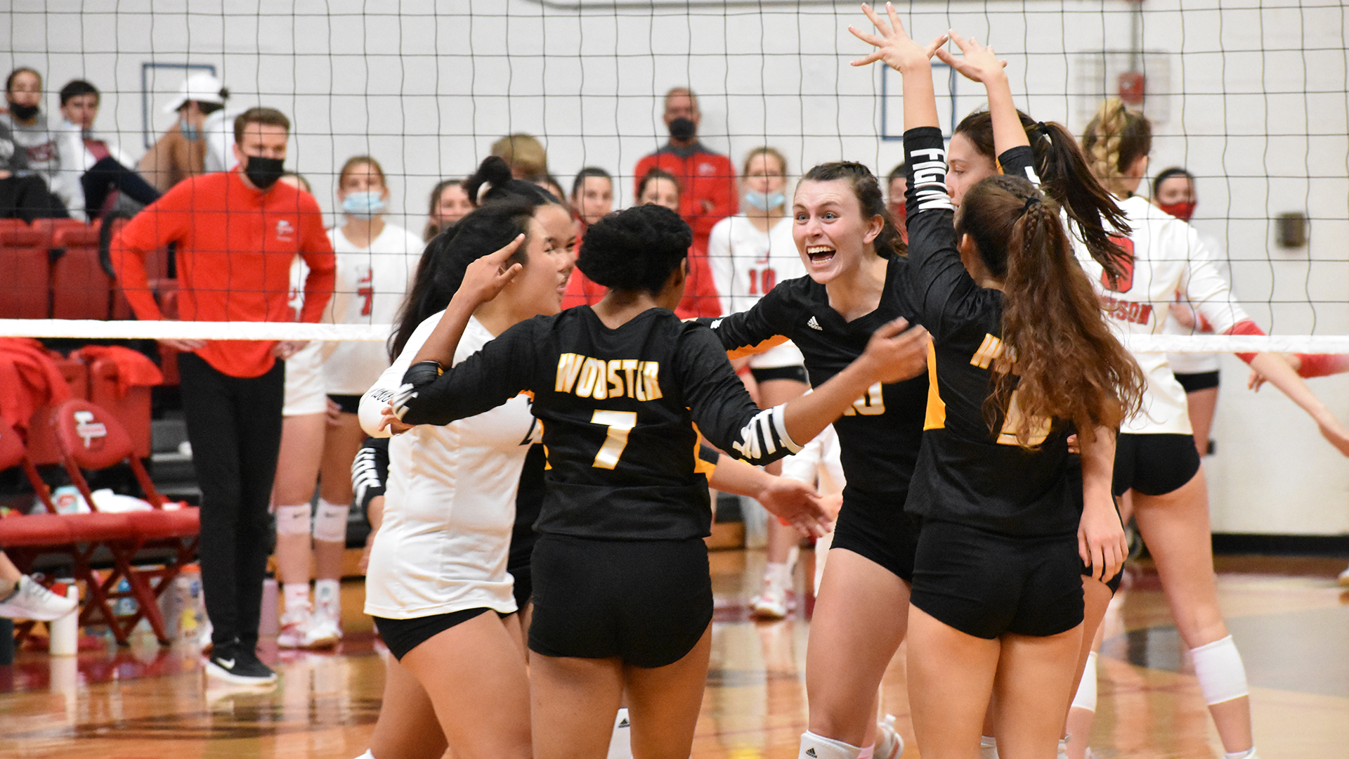 College of Wooster volleyball